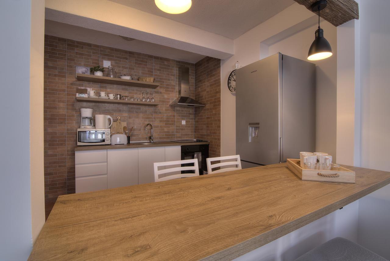 סנג' Apartments Lola מראה חיצוני תמונה
