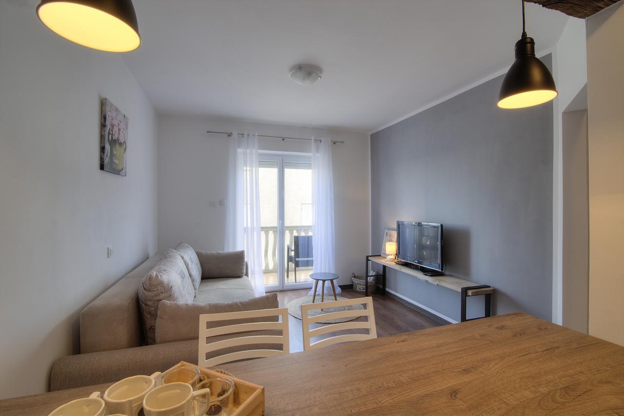 סנג' Apartments Lola מראה חיצוני תמונה